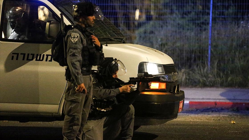 İsrail polisi, Kudüs'teki Şeyh Cerrah Mahallesi'nde 10 Filistinliyi yaraladı