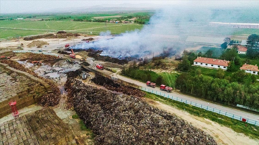 https www aa com tr tr turkiye afyonkarahisarda biyokutle enerji santralindeki yanginda 30 bin ton odun ve tomruk yandi 2228924
