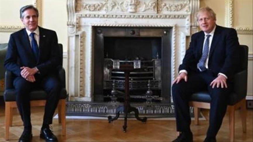 UK premier meets US secretary of state
