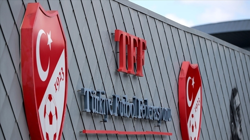 Harcama limitlerini aşan 3 Süper Lig kulübüne ihtar cezası