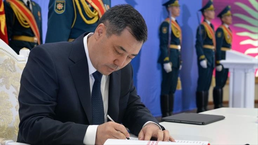 Kyrgyzstan approves transition to presidential system