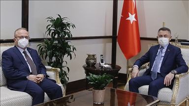 Cumhurbaşkanı Yardımcısı Oktay, Türkiye Maarif Vakfı Başkanı Akgün'ü kabul etti