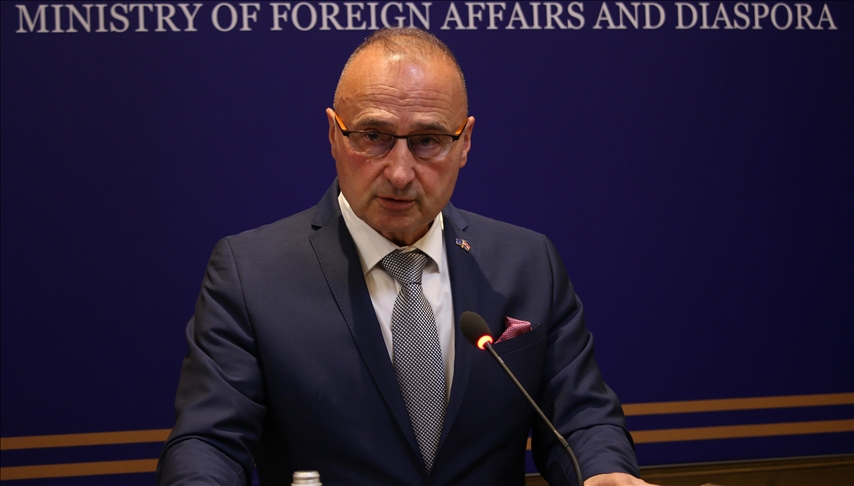 Radman u Prištini: Hrvatska se protivi i osuđuje nastojanja promjene granica u Jugoistočnoj Europi