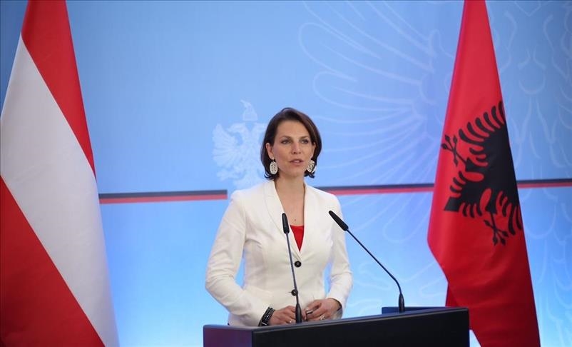 Министерката за Европа и Устав на Австрија: „Интеграцијата е долг пат, Албанија направи значителен прогрес“