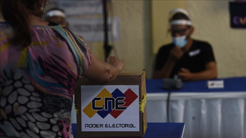 Las nuevas autoridades electorales en Venezuela, ¿un 'primer paso' para superar la crisis política?