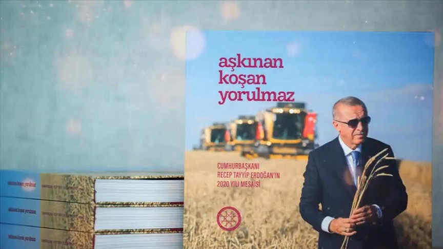 İletişim Başkanlığından Cumhurbaşkanı Erdoğan'ın 2020 mesaisini anlatan 'Aşkınan Koşan Yorulmaz' kitabı 