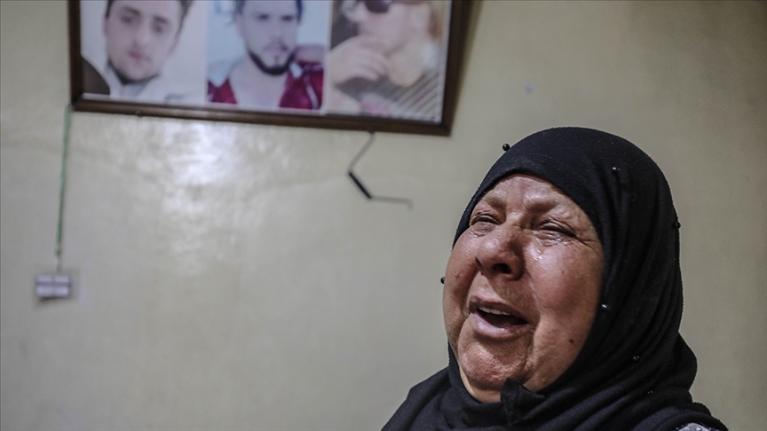 "فاطمة".. أم سورية فقدت 6 أبناء وترعى 16 حفيدا يتيما