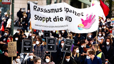 Almanya'nın başkenti Berlin'de polis şiddeti protesto edildi