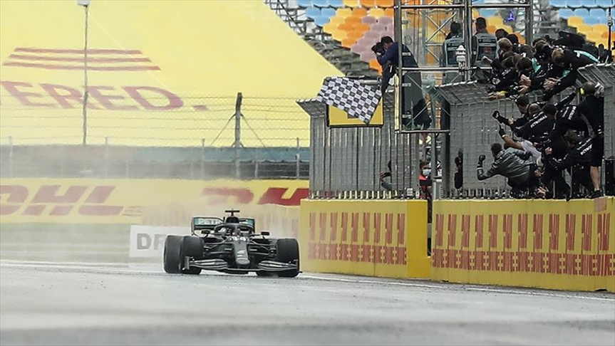 El británico Lewis Hamilton se lleva el Gran Premio de España de la Fórmula 1
