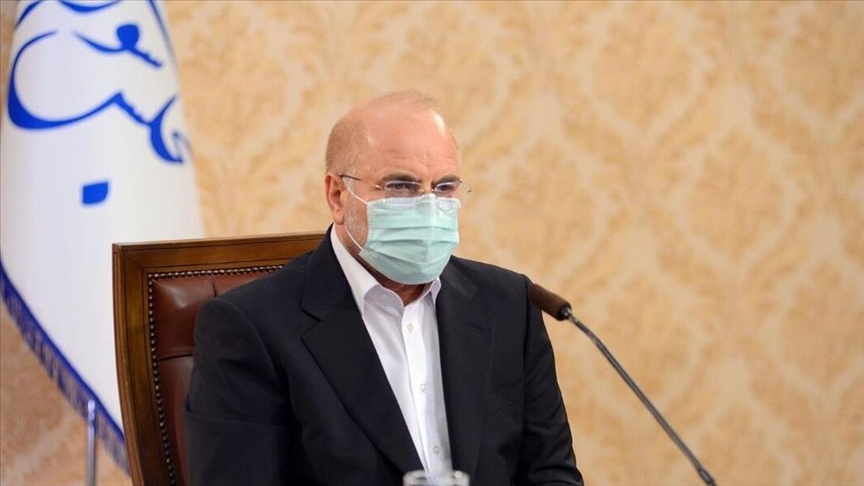 قالیباف: با کاندیداتوری رئیسی رقابت را خلاف مصالح انقلاب میدانم