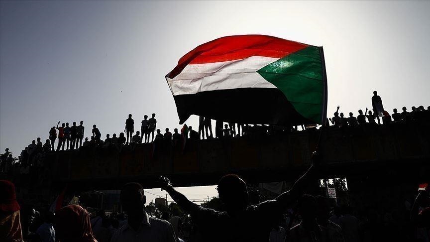 السودان.. حزب الترابي يطالب بوقف كافة الاتصالات مع إسرائيل