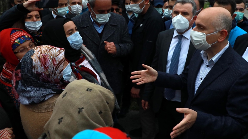 Ulaştırma ve Altyapı Bakanı Karaismailoğlu, İkizdere'de vatandaşlarla görüştü: Benim evim de burada