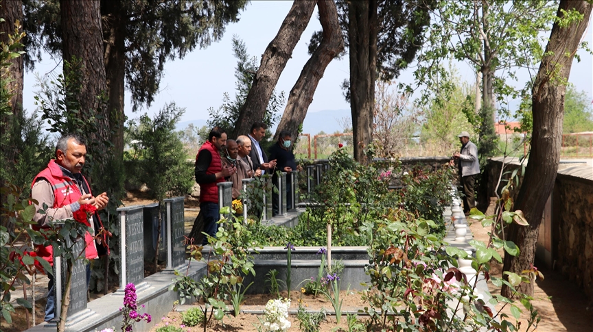Manisa'da 15 tarım işçisinin öldüğü kazanın acısı ilk günkü gibi taze