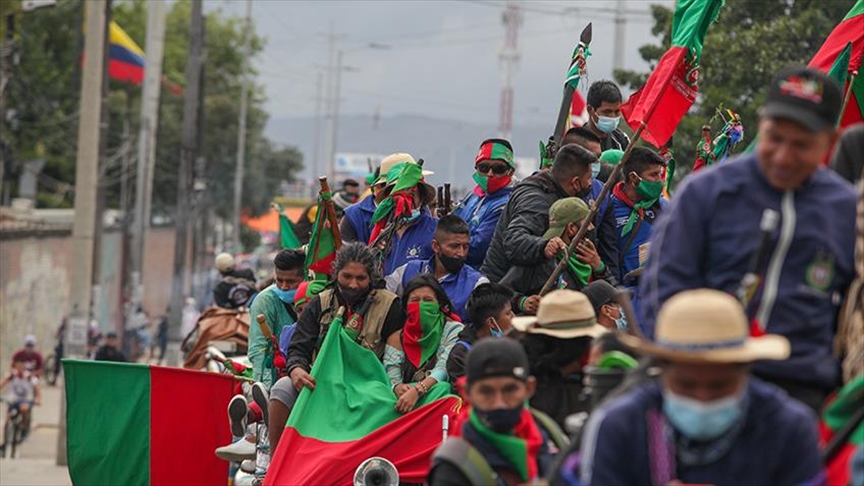 Organización indígena denuncia ataque armado a la minga cerca a Cali, Colombia