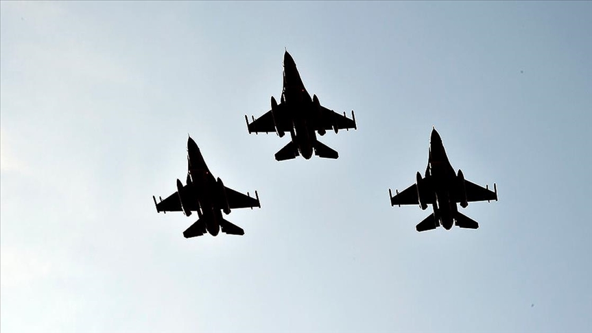 Irak'ın kuzeyindeki Metina bölgesinde 3 PKK'lı terörist hava harekatıyla etkisiz hale getirildi