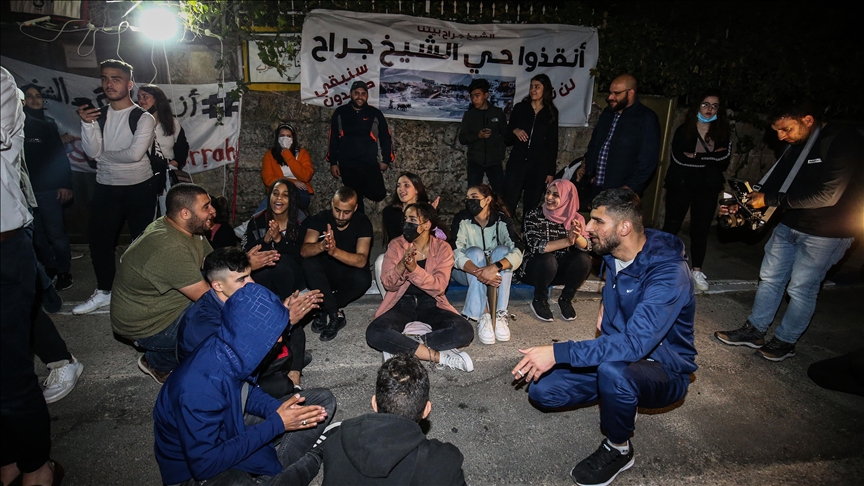 قناصل ودبلوماسيون أوروبيون يزورون حي الشيخ جراح