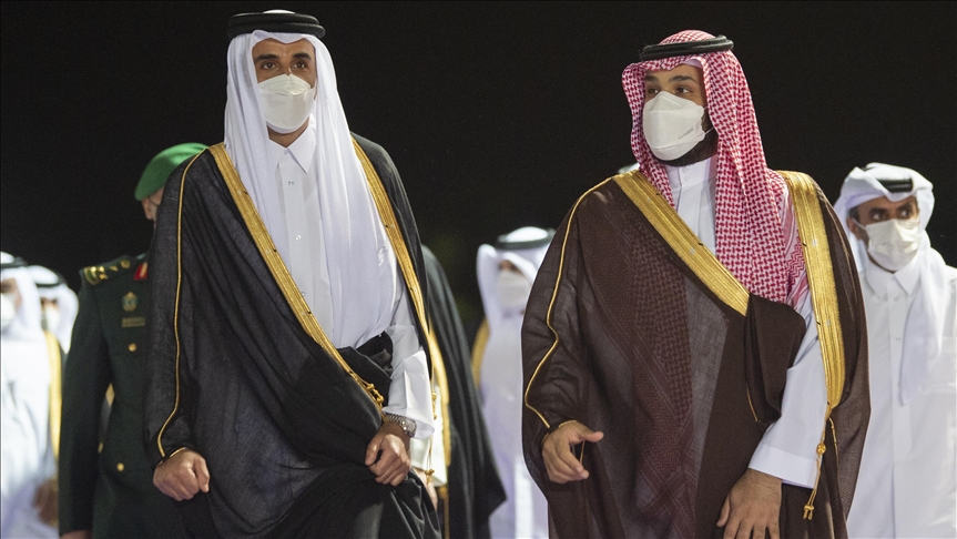 أول زيارة بعد المصالحة الخليجية.. أمير قطر يصل السعودية