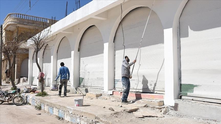 Streets of Syrian city adorned for Muslim holiday