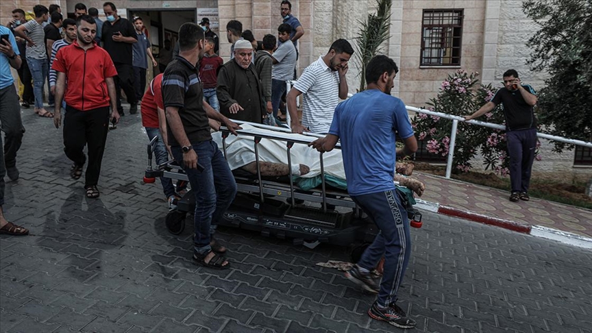 Lod kentinde İsrailli bir kişinin silahlı saldırısı sonucu yaralanan 3 Filistinliden biri şehit oldu