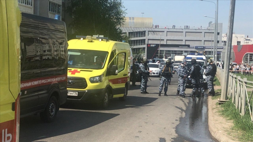 https www aa com tr fr monde fusillade en russie 7 c3 a9tudiants tu c3 a9s dans une c3 a9cole c3 a0 kazan 2237098