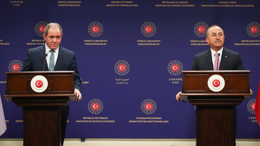 Cezayir Dışişleri Bakanı, Filistin'e saldırıların durdurulması çabaları için Çavuşoğlu'na teşekkür etti