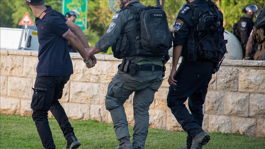 Fierce clashes in city of Lod between Israeli police, Arab Israelis