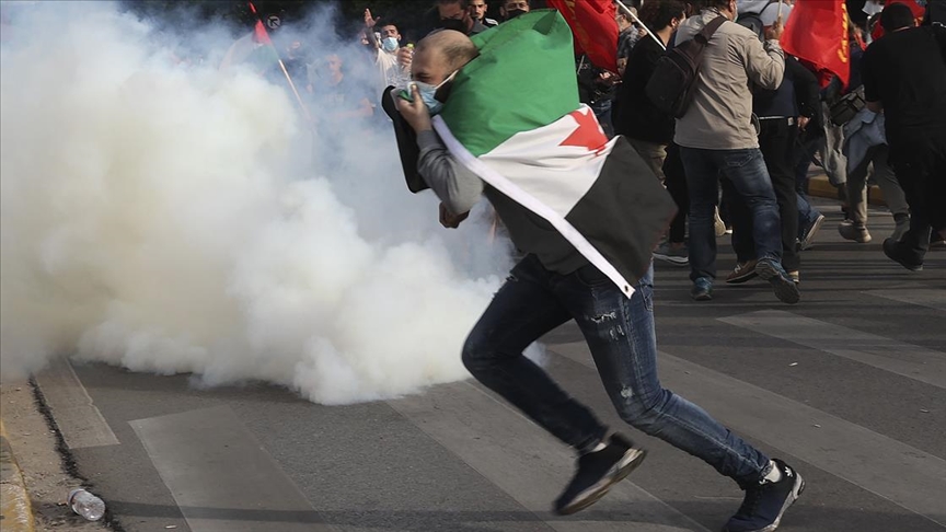 Yunanistan'da İsrail karşıtı göstericilere polis müdahale etti