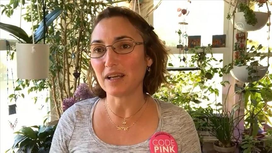 Jewish activist calls Israeli attacks in Palestine 'war crimes'