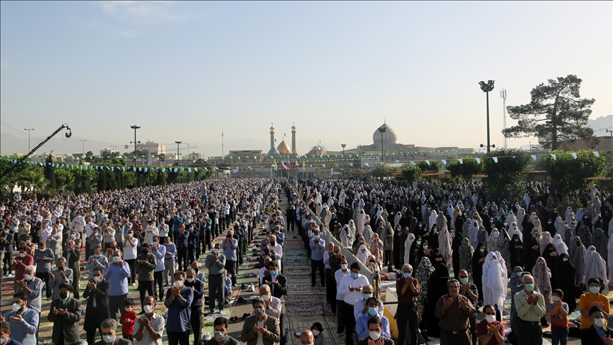 اقامه نماز عید فطر در ایران