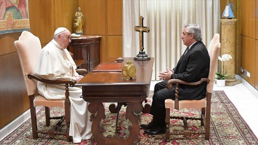 El presidente de Argentina se reunió con el papa Francisco en el cierre de su gira por Europa