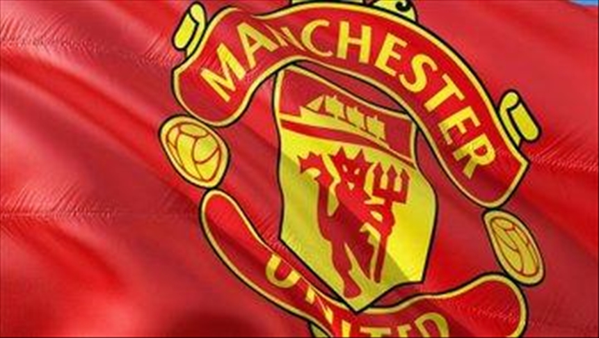 Manchester United fans protest club’s owner