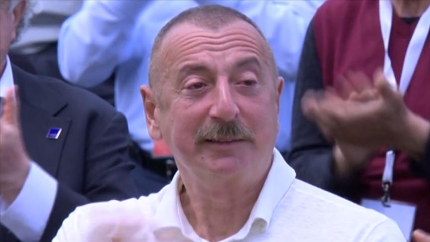 Azerbaycan Cumhurbaşkanı Aliyev, Karabağ’ın sembol şehri Şuşa'da duygusal anlar yaşadı