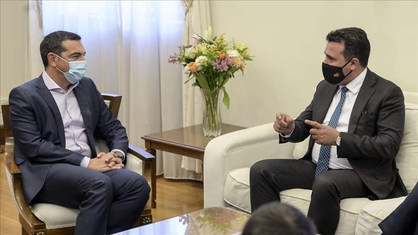 Премиерот на Северна Македонија, Зоран Заев, во Грција се состана со Алексис Ципрас