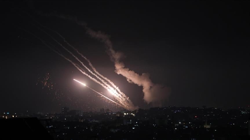 إسرائيل تعلن رصد إطلاق 3 صواريخ تجاه أراضيها من سوريا 