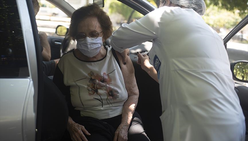 Brasil suspende la producción de la vacuna de Sinovac contra la COVID-19 por falta de insumos