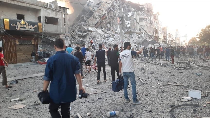 إصابة 6 فلسطينيين في قصف إسرائيلي لمنزل وسط غزة