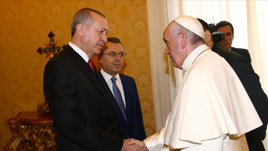 El presidente de Turquía habla con el papa Francisco sobre los ataques de Israel a Palestina