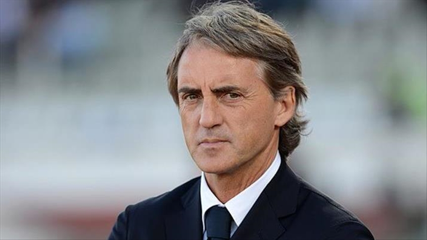 قدم.. الاتحاد الإيطالي يُمدد عقد المدرب روبيرتو مانشيني