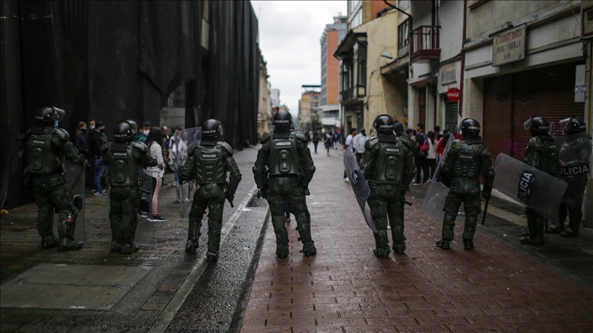 Gobierno de Colombia ordena a la fuerza pública levantar los bloqueos por manifestaciones en las vías