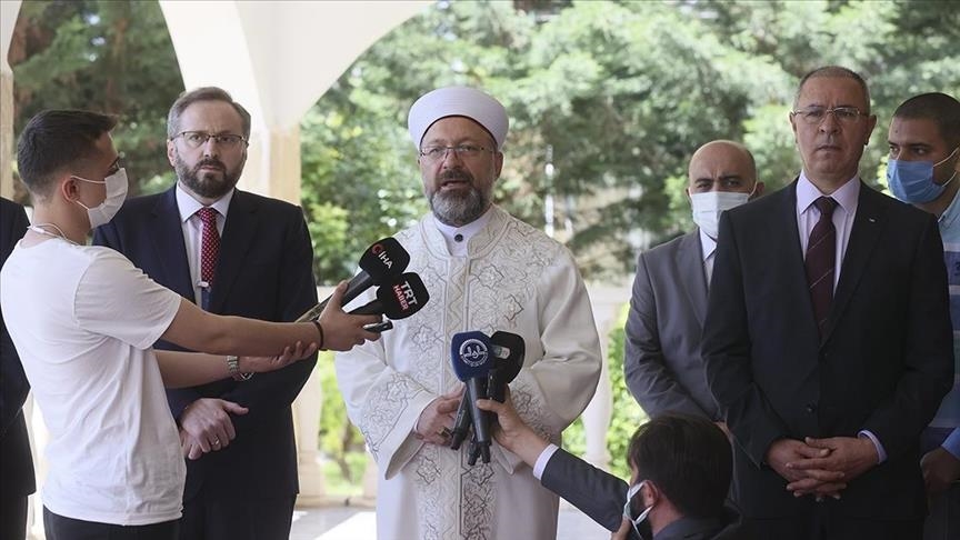 رئيس الشؤون الدينية التركي يجدد تضامنه مع فلسطين