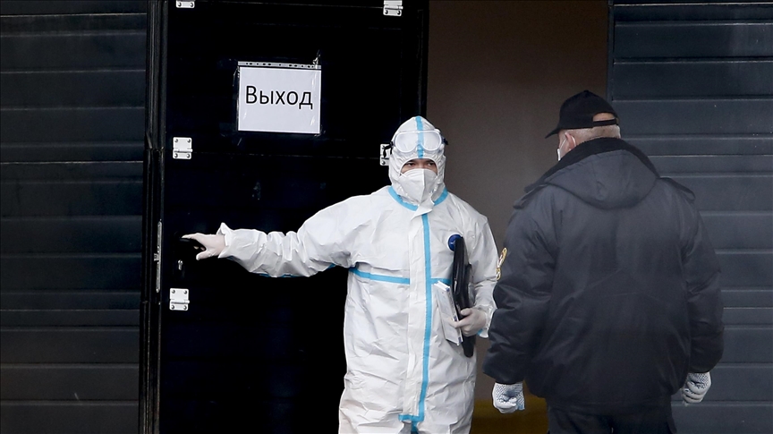 Число случаев заражения COVID-19 в РФ приближается к 5 млн