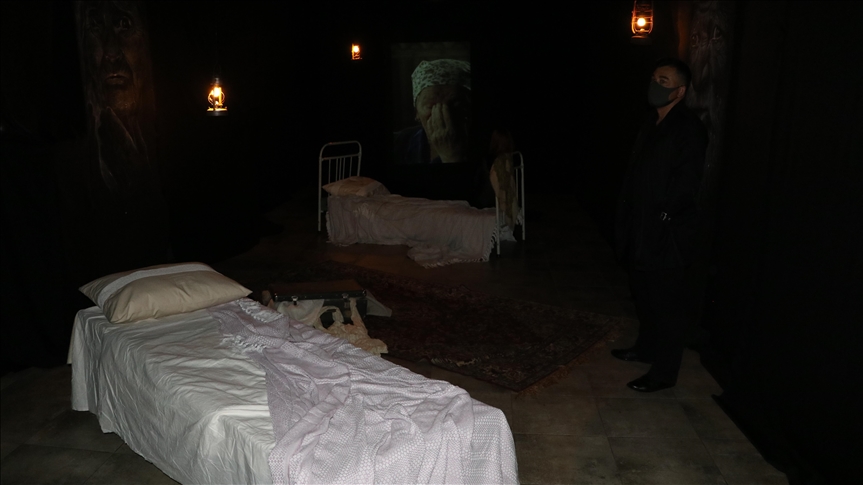 كييف عمل فني يجسد نفي تتار القرم قبل 77 عاما