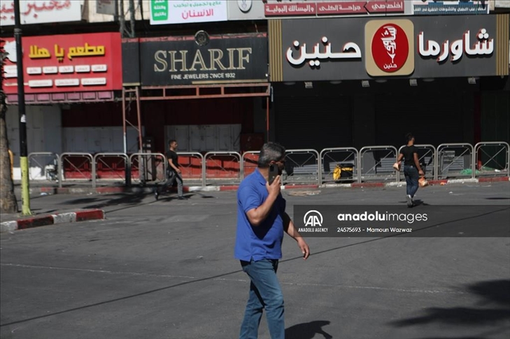 Warga Palestina gelar aksi mogok protes serangan Israel