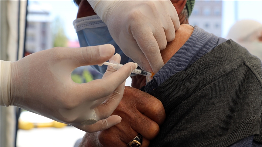 Vaccine halves infections among senior citizens in Turkey