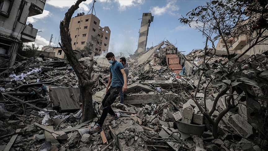 İsrail'in Gazze Şeridi'ne düzenlediği saldırılarda hayatını kaybedenlerin sayısı 227'ye yükseldi