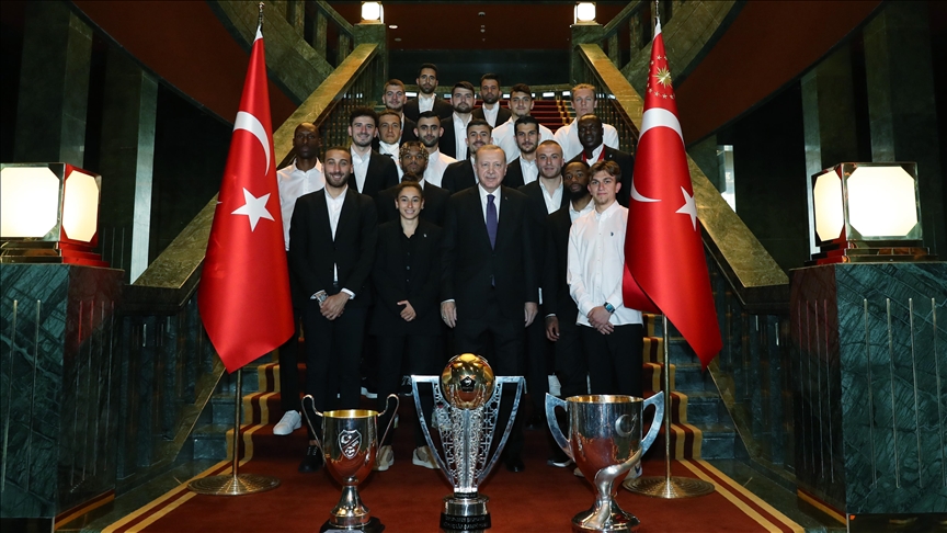 Super Lig champions Besiktas visit Turkish President Erdogan