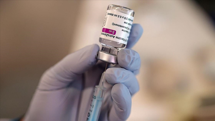 Efectividad De La Vacuna De Oxford Astrazeneca Contra La Covid 19 Es Del 85 90