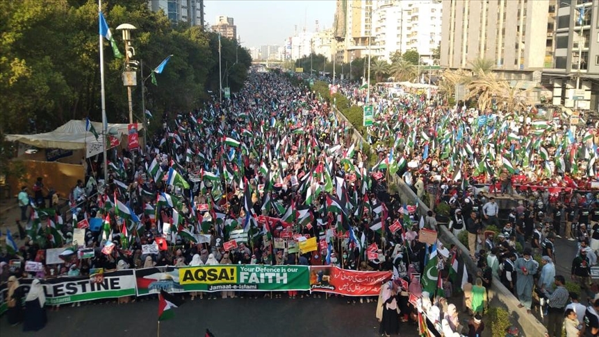 Huge crowds voice solidarity with Palestine in Pakistan's Karachi