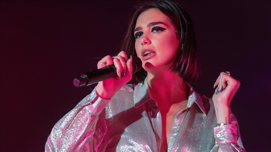 Optužena za antisemitizam: Dua Lipa osudila reklamu u "The New York Timesu"