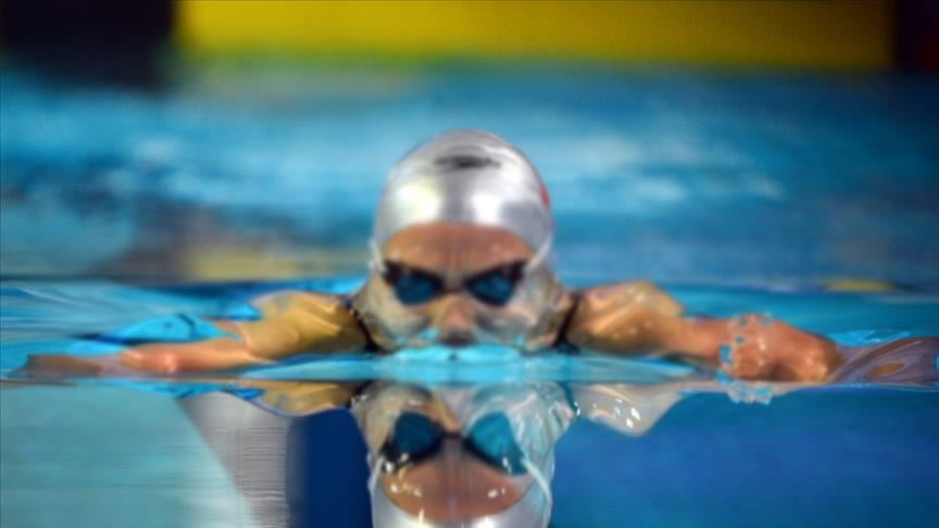 Italian teen Pilato sets new 50m breaststroke world record